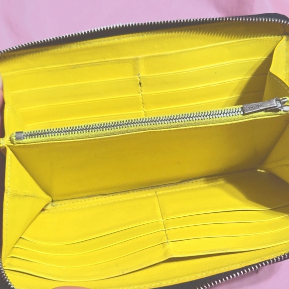 Celine long zipper wallet with Yellow interior in leather (Authentic) - Picture 3 of 13